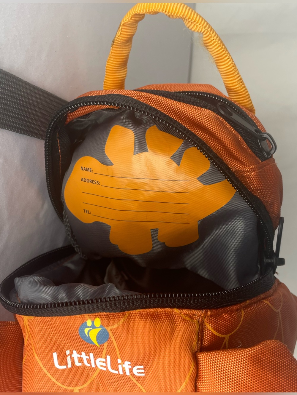 Little life Dinosaur Toddler Safety Harness Backpack Orange with Safety Leash - Picture 6 of 8